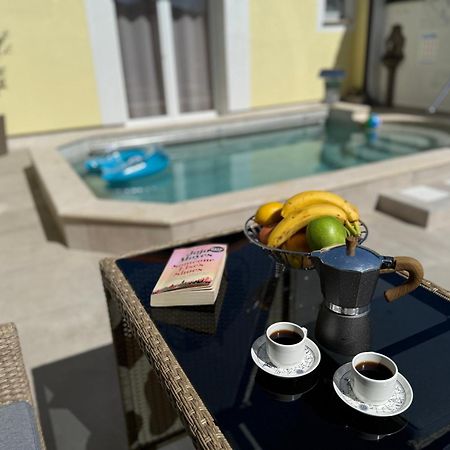 Poolside Studio Фажана Экстерьер фото