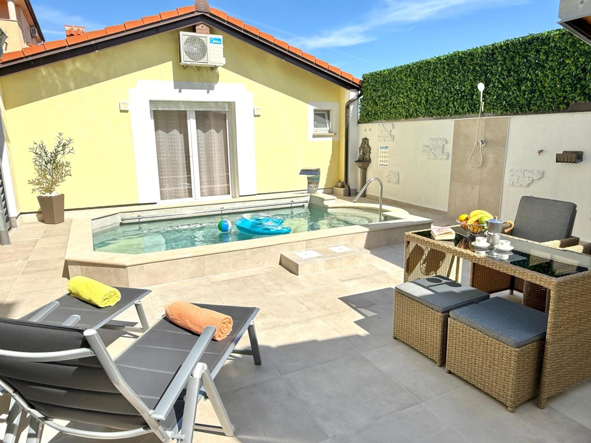 Poolside Studio Фажана Экстерьер фото